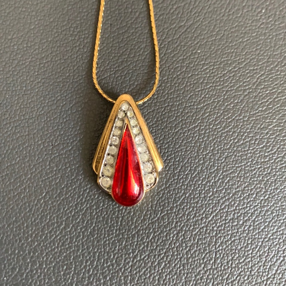 Gold chain necklace